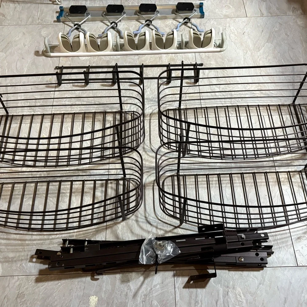 Metal Storage Rack Set with other hanging accessories - Picture 3 of 6